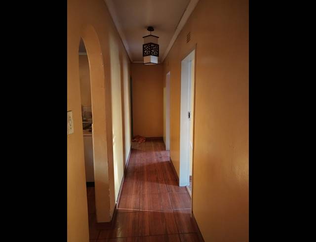 2 BEDROOM FLAT FOR SALE IN VEREENIGING CENTRAL